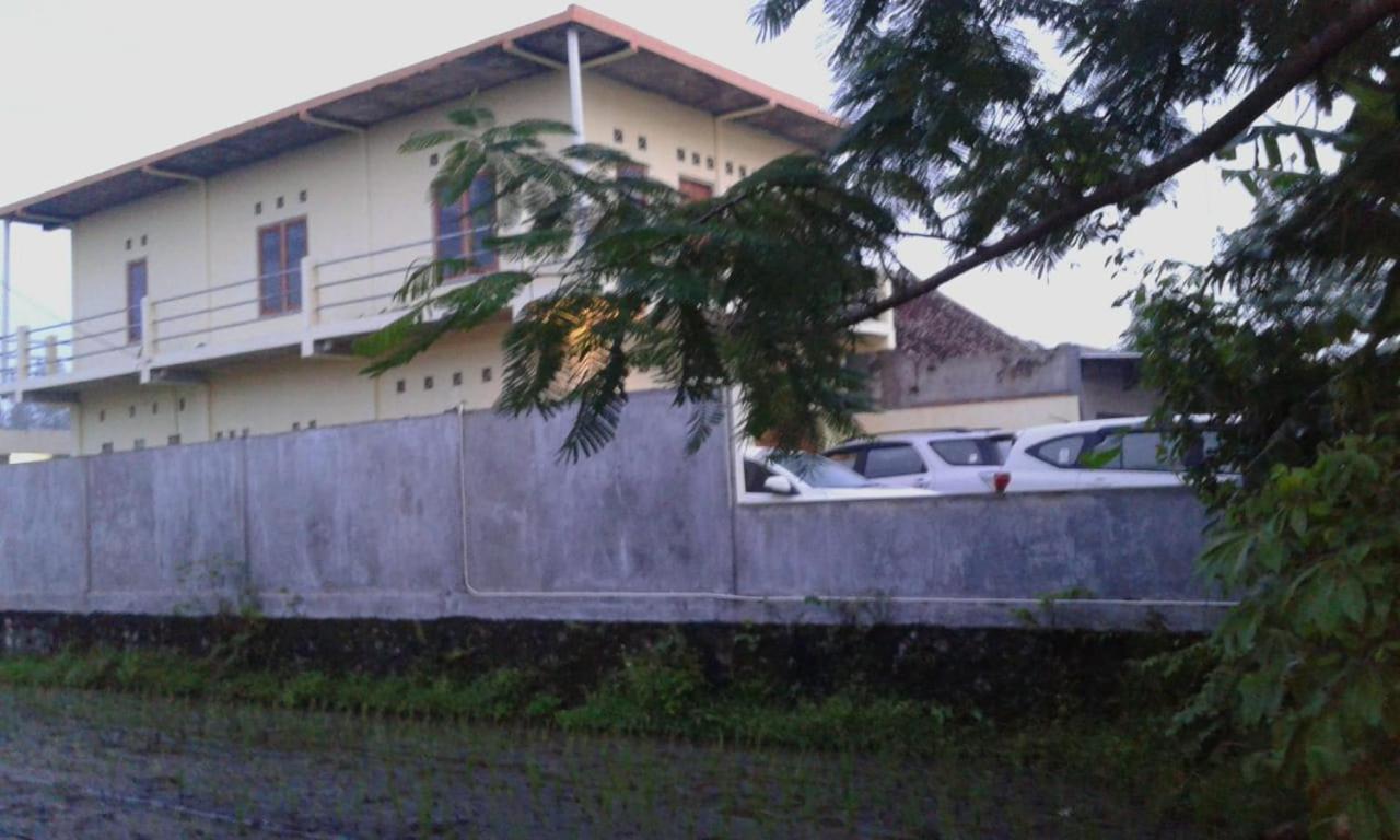 Spot On 93020 Rumah Singgah Ganjuran Бантул Екстер'єр фото