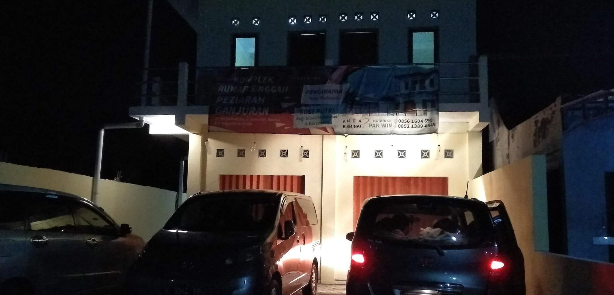 Spot On 93020 Rumah Singgah Ganjuran Бантул Екстер'єр фото