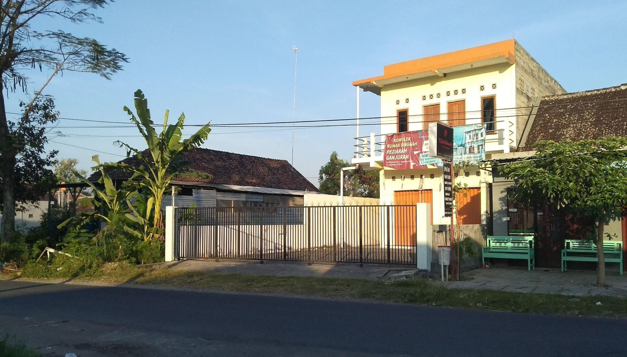 Spot On 93020 Rumah Singgah Ganjuran Бантул Екстер'єр фото